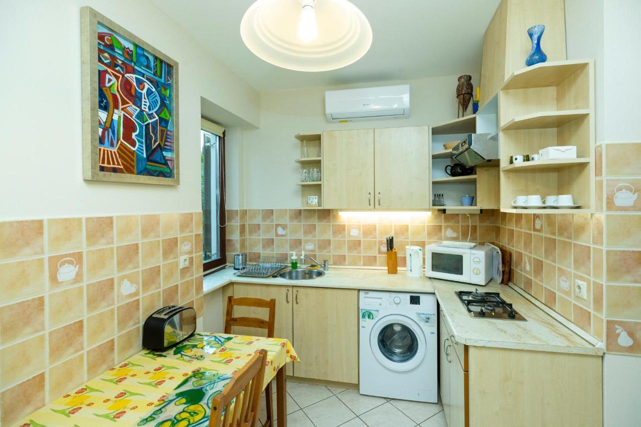 Nemes Apartman เอ็กเกอร์ ภายนอก รูปภาพ