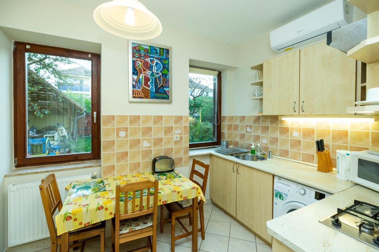 Nemes Apartman เอ็กเกอร์ ภายนอก รูปภาพ