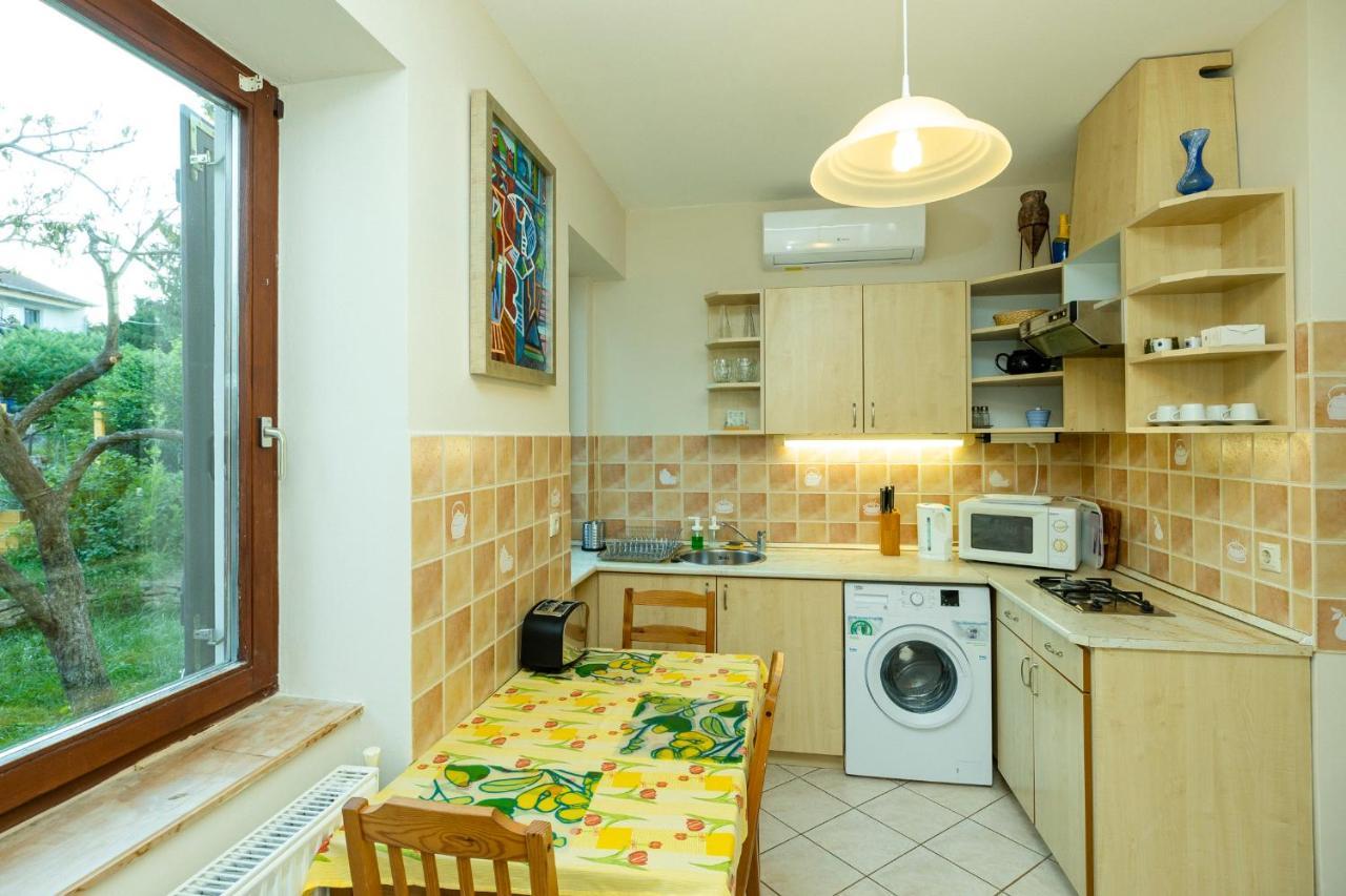 Nemes Apartman เอ็กเกอร์ ภายนอก รูปภาพ